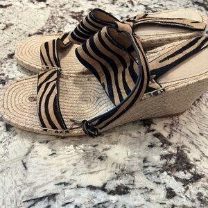 NWOT Banana Republic sandals